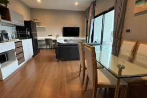 New apartment with a picturesque view at The Title V